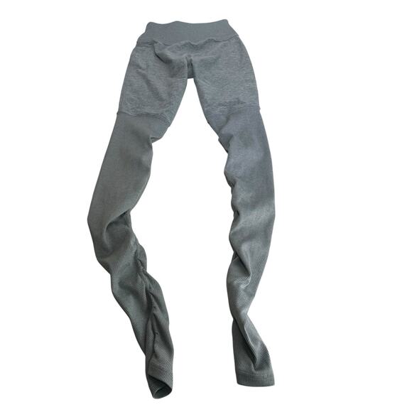 Alo Yoga High Waist Moto Leggings Size XS Gray Seamless Compression Active - Picture 2 of 4